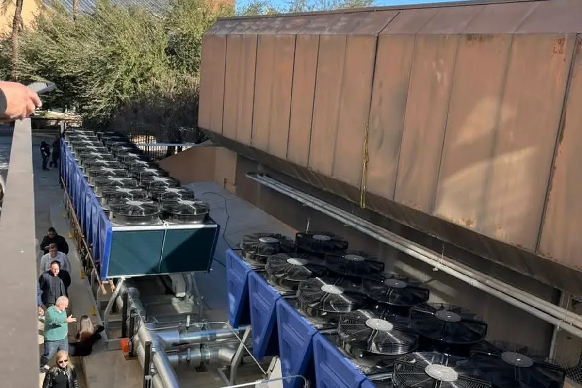 Commercial chiller and cooling plant equipment